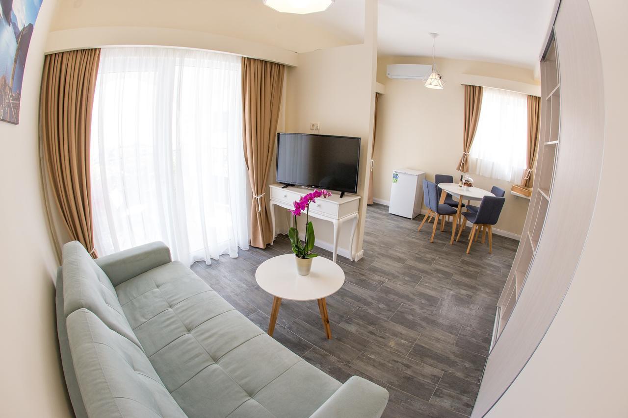 Dieden 4*